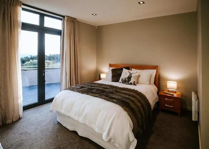 Holiday home Mt Gold Retreat - Sleeps 8 - Pool - Tennis Court