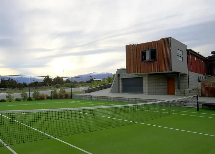 Mt Gold Retreat - Sleeps 8 - Pool - Tennis Court * Wanaka